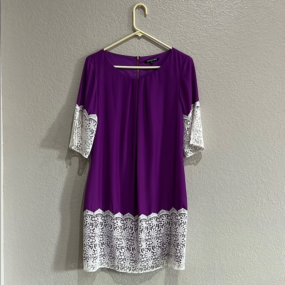 Gianni Bini Size Medium Boho Sheath Dress Purple White Lace Detail Spring TC0695